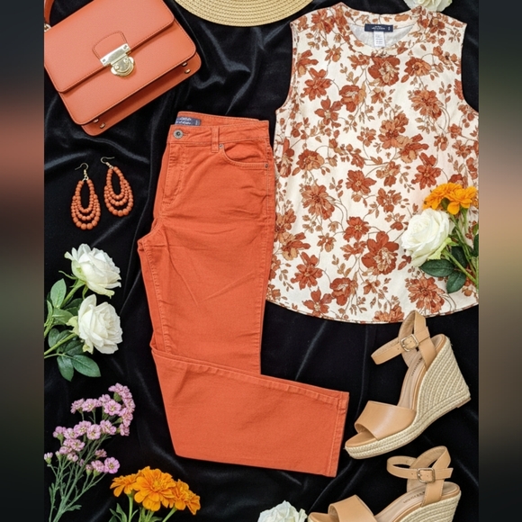 GV Jeans - Picture 14 of 16